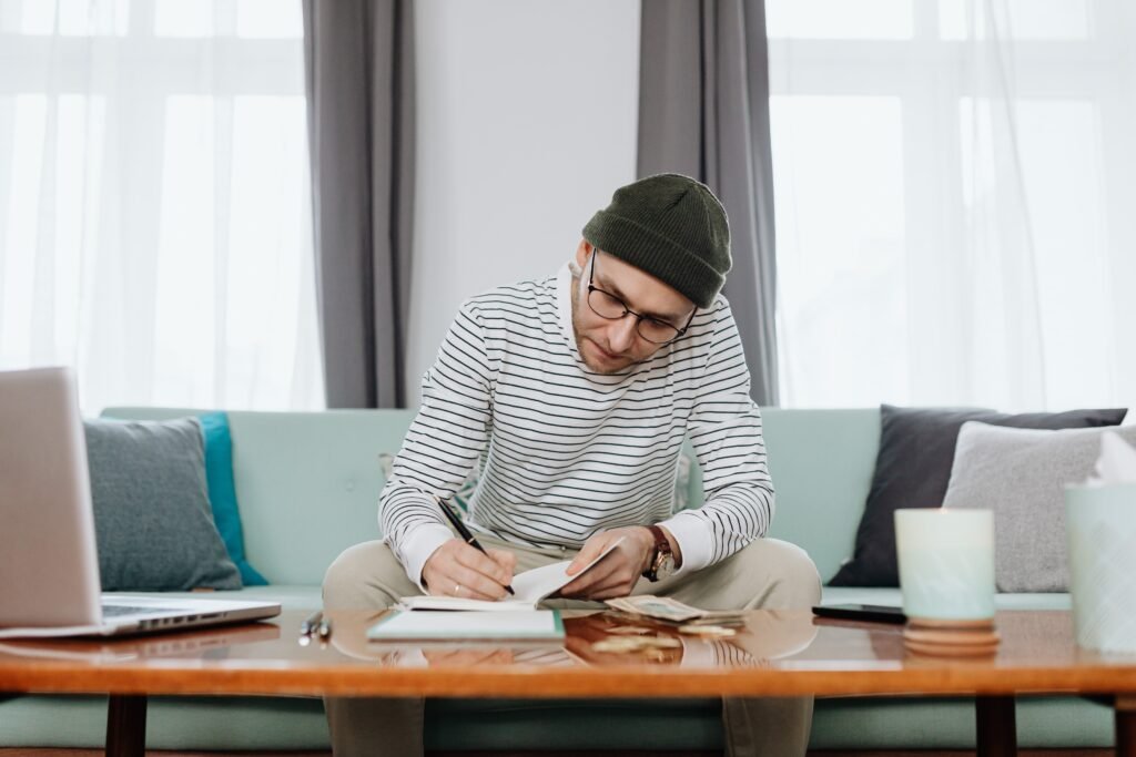 Mastering Money: Essential Budgeting Tip...